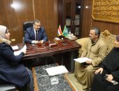 صور.. أزمة الصرف الصحى بـ"فيشا" تدفع محافظ المنوفية لتكليف نائبه لزيارة القرية