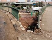 أهالى شبرا الخيمة يطالبون بإصلاح كوبرى السواح لتساقط السور الحديدى