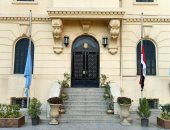 محافظة القاهرة تنكس أعلامها لمدة 3 أيام حدادا على وفاة حسنى مبارك