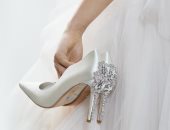 متى ننصح العروس بارتداء حذائين فى الزفاف؟ "واحد للرقص وواحد للصور" 