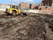 استجابة لـ سيبها علينا.. محافظة المنوفية ترفع القمامة بمركز شباب بنى غريان