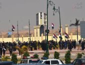 فيديو.. تكثيف أمنى بمدخل مسجد المشير لانتظار تشييع جثمان مبارك