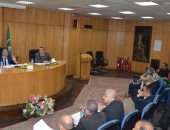 محافظ المنيا يناقش آليات تنفيذ المرحلة الثانية لمبادرة حياة كريمة بـ 6 قرى