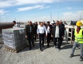 مسئولو الإسكان يتفقدون المحاور والطرق الرئيسية والكبارى بمدينة 6 أكتوبر