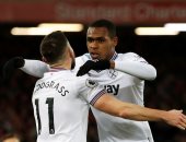 وست هام ينضم إلى نيوكاسل ويمنع مصافحة اللاعبين خوفا من كورونا