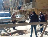 صور.. هبوط أرضى شرق الإسكندرية و الحى يخطر الصرف الصحى