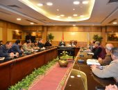 محافظ الغربية يوجه بصيانة وإصلاح جميع المعدات ورفع القمامة وإنارة الشوارع