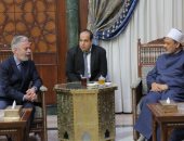 سفير البرازيل يشيد بجهود شيخ الأزهر في نشر السلام العالمى