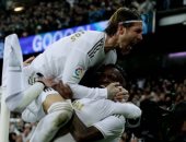 ريال مدريد يتخطى برشلونة بثنائية فى كلاسيكو الدوري الاسباني