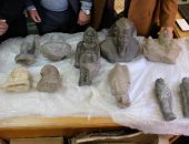 الجمارك تضبط 16 طرد يحتوى على مجموعة من القطع الأثرية قبل تهريبها للخارج