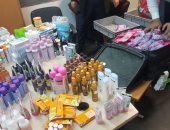 جمارك مطار القاهرة تحبط محاولة تهريب كمية كبيرة من مستحضرات التجميل 