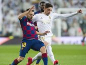 ألبا يشارك مصاباً فى كلاسيكو ريال مدريد ضد برشلونة.. فيديو