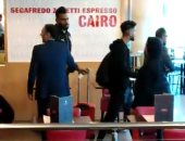 شاهد لاعبى الزمالك فى مطار القاهرة استعدادا للسفر لتونس