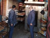 صور.. تحرير 135 مخالفة تموينية بمركزى أبو قرقاص والعدوة فى المنيا