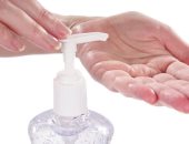 مصنعو الدواء والمنظفات: فيروس كورونا ضاعف استخدام المواطنين للمطهرات أبرزها الجيل والكحول الخام.. ويؤكدون: 50% من المعروض مصانع بير السلم.. ونحذر من استخدام كحول الميثانول.. والماء والصابون أفضل وسيلة للتنظيف