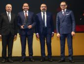 احتفالية bt100 تمنح جائزة لـ"DHL اكسبريس مصر" ويتسلمها أحمد الفنجرى