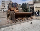 جهاز حدائق أكتوبر يشن حملة لإزالة التعديات وغلق وتشميع المحال المخالفة