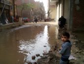قارئ يشكو انتشار مياه الصرف الصحى بشوارع عزبة العمدة بشبرا الخيمة