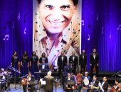 احتفالا بذكرى العندليب الأسمر.. نجوم أوبرا الإسكندرية فى حفل كامل العدد