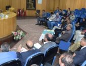 تعرف على الوصايا الـ10 لمحافظ المنيا لرؤساء المراكز والقرى 