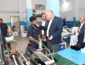محافظ قنا يتفقد مجمع الصناعات الصغيرة والمتوسطة بمنطقة هوّ الصناعية.. صور