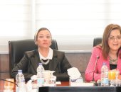 وزيرتا التخطيط والبيئة تناقشان معايير الاستدامة والسندات الخضراء