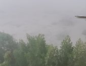 عاصفة ترابية تضرب مدن شمال ووسط البحر الأحمر وتؤدى لانخفاض الرؤية (صور)