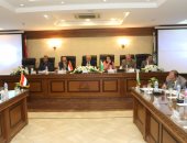 محافظ الجيزة لرؤساء الأحياء: "مفيش تفاهم فى إزالة التعديات على الأراضى"