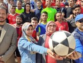 صور.. دورى لخماسى كرة القدم في جامعة المنيا