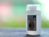 ميلان يوزع عبوات مطهرة على الصحفيين فى سان سيرو لمكافحة كورونا