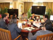 وزير التعليم العالى يبحث آليات التعاون العلمى مع جامعة تكساس لتأهيل الطلاب