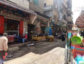 ذبح الطيور خارج المجازر ووسط الشوارع يهدد أهالى مدينة شبين الكوم.. مطالب بزيادة الرقابة على أصحاب المحلات للحد من انتشار الأمراض.. الطب البيطرى: الطيور المذبوحة بالمحلات قد تكون تحمل فيروسات ولجان يومية للرقابة