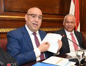 وزير الإسكان: عودة سلطة منح التراخيص الصناعية للجهات صاحبة الولاية قريبا 