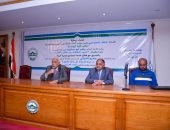 جامعة مصر تبحث كيفية الاستفادة من 45 مليون طن من المخلفات الزراعية سنويا