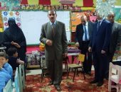 محافظ كفر الشيخ يتفقد منشآت خدمية بقرية الحمراوى ويتابع الحملة القومية لتطعيم الأطفال