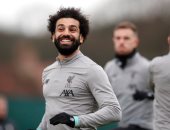 ليفربول ضد أتلتيكو مدريد.. الابتسامة تزين وجه محمد صلاح بالتدريبات الأخيرة "صور"