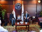 رئيس هيئة الاستثمار يدعو اليابان لزيادة مشروعاتها فى مصر