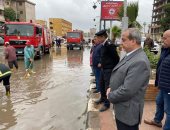 صور.. مدير أمن الغربية يتابع عمليات شفط مياه الأمطار بالشوارع