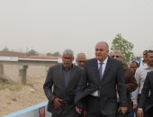 محافظ قنا يتفقد مخرات السيول ومركز الاغاثة بسبب موجة الطقس السيئ