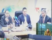 رئيس مجلس الوزراء يتابع مع محافظ الدقهلية حالة الطقس عبر الفيديو كونفرانس