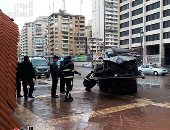 صور.. 10 مشاهد فى أحدث العواصف الترابية والأمطار بمحافظات مصر..الأمطار الغزيرة والبرق والرعد..إغلاق ميناء شرم الشيخ ومطار الأقصر..مصرع طالبة بأسوان.. سقوط 29 برجا كهربائيا بالوادى الجديد..وإغلاق الطرق الصحراوية