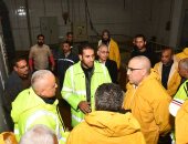 وزير الإسكان: رؤساء شركات المياه وأجهزة المدن مستمرون فى مواقع العمل لمواجهة الطقس السيء