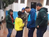 صور.. "تضامن الإسكندرية": نقل 4 أطفال و3 مشردين لدور الرعاية بسبب موجه الطقس السيئ