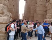 رغم سوء الجو.. الآثار: لم يتم إلغاء أى رحلة سياحية والإقبال متزايد بالمواقع.. صور