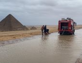 صور.. الأعلى للآثار: كسح وشفط المياه من المواقع الأثرية وغرفة عمليات للمتابعة