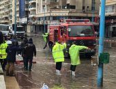 هطول أمطار متوسطة بالإسكندرية والمحافظ يشدد على سرعة تصريف المياه