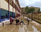 محافظ الجيزة: بدء تجفيف أعمدة الإنارة وشفط المياه بالشوارع الجانبية.. صور