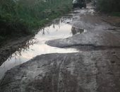 صور ..أهالى قرى كفر الشيخ يشكون محاصرة مياه الأمطار لهم.. ويطالبون بحل