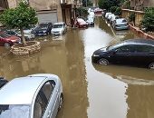 مياه الأمطار تحاصر بعض الشوارع فى المعادى والأهالى يطالبون بحل الأزمة ..صور