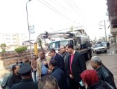 صور.. رئيس مدينة المحلة يتابع أعمال شفط مياه الأمطار بمالمدارس والمستشفيات